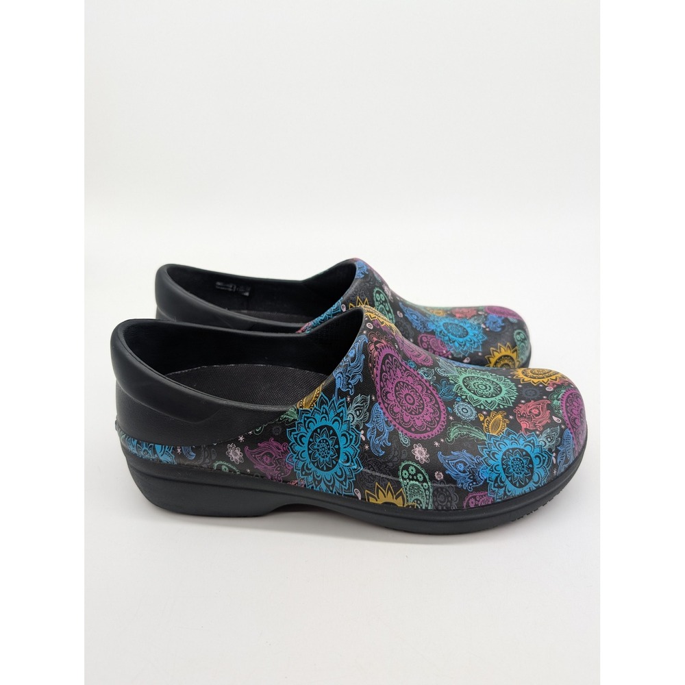 Colorful Patterned Women's Clogs - Picture 5 of 10
